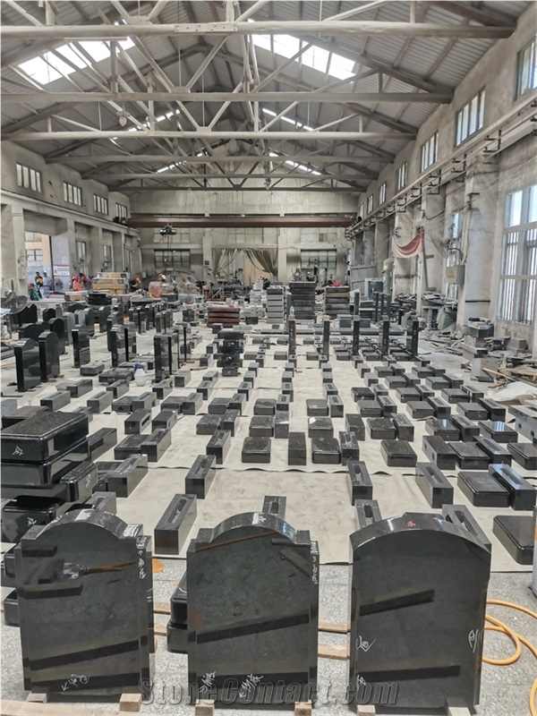 Serp Top Indian Black Granite Monuments