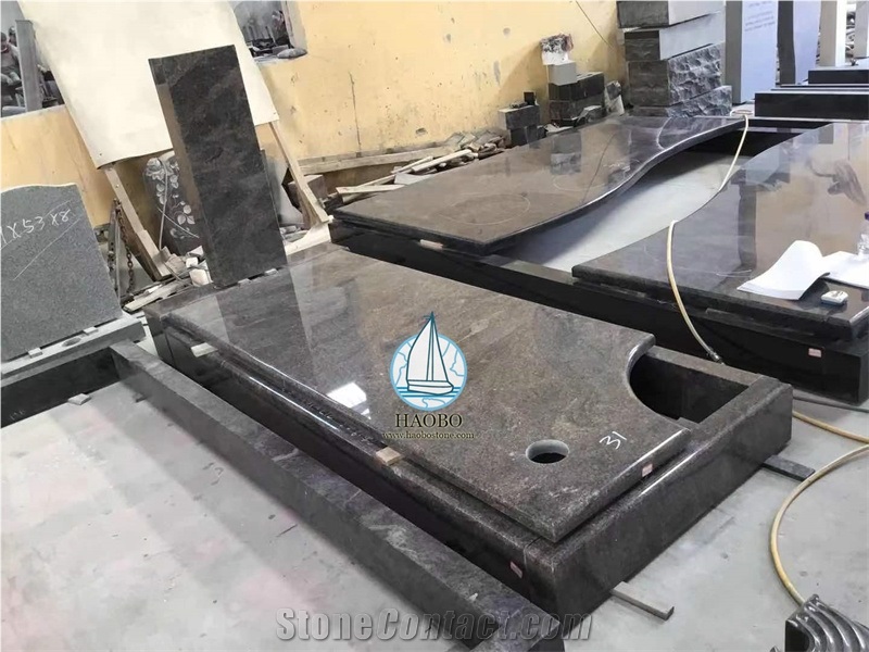 Spray White Granite Heart Engraved Single Monument