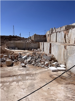 IMGI Silver Sky Marble Quarry