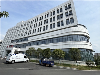 Soundproof, Lightweight, Foamed Microcrystalline Panels