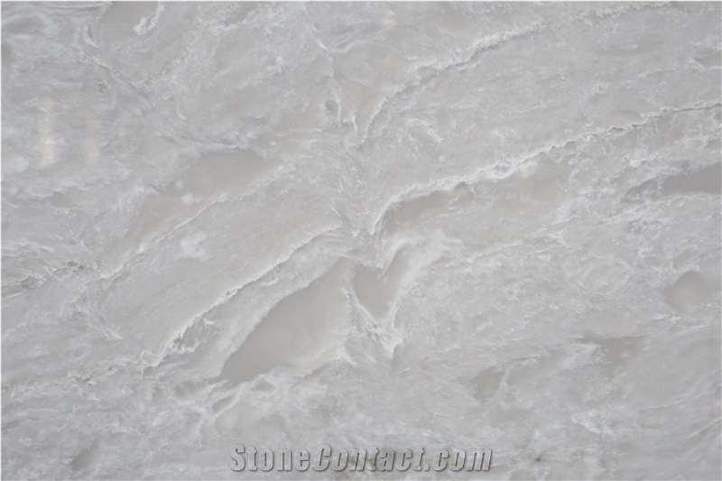 Grand Taj Mahal Quartz Slabs