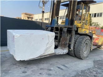 Burdur Beige Marble Blocks
