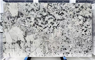 Splendor White Granite Slabs