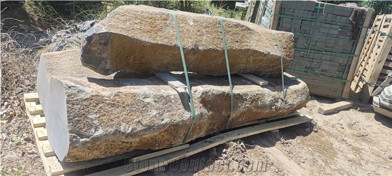 Mongolia Black Basalt Palisade Columns In Rustic Gold
