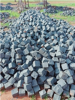 Black Granite Cobblestone