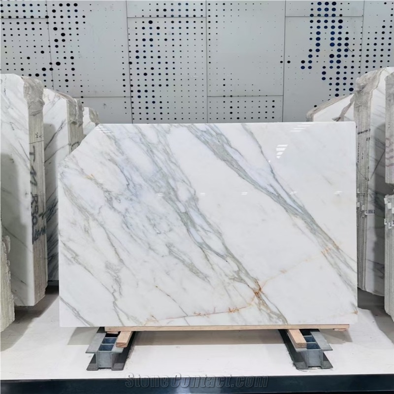 Calacatta Gold Marble Slabs Lustrous Surface Opulent Feel