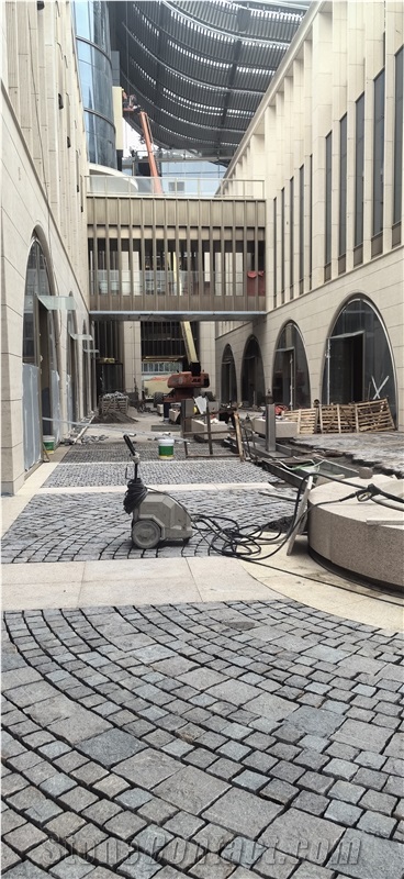 Porphyry Cobbles Pavement Setts With Dense Texture