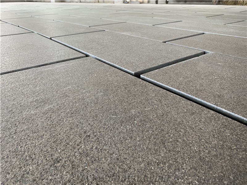 Porphyry Pavement Setts With Interlocking Design
