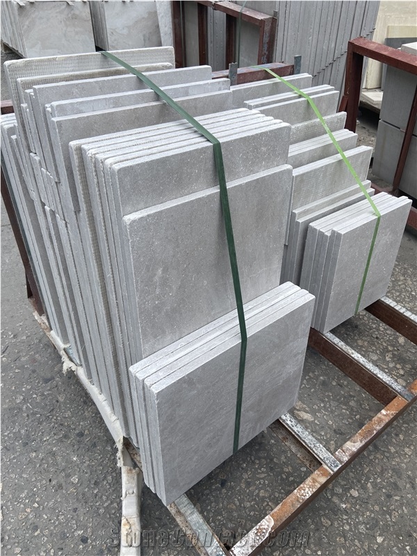 Tumbled Light Color Limestone  Floor Tile