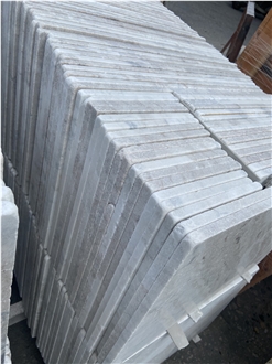 Tumbled Light Color Limestone  Floor Tile