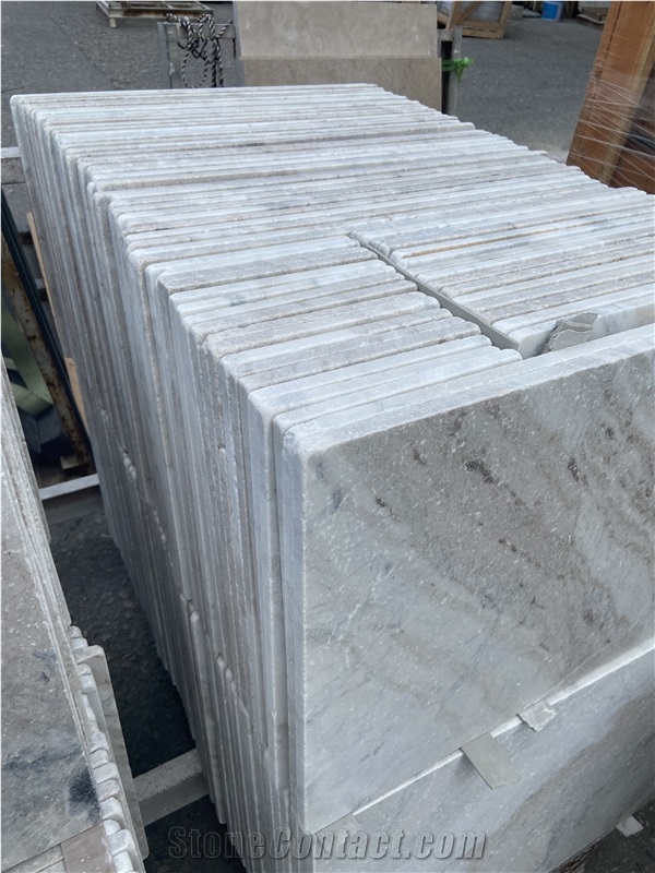 Tumbled Light Color Limestone  Floor Tile