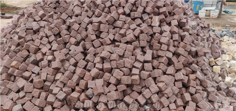 Manga Red Granite Cubes, Cobble Stones