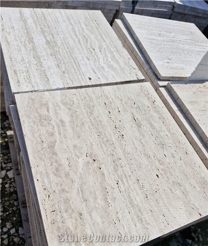 Ivory Light Travertine Vein Cut Slabs