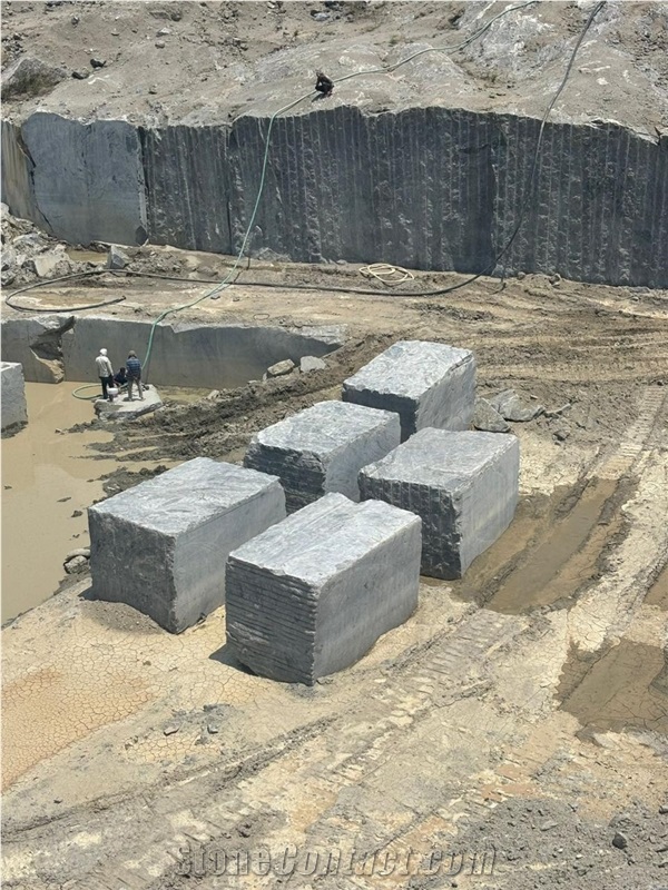 Paradiso Classico Granite Blocks