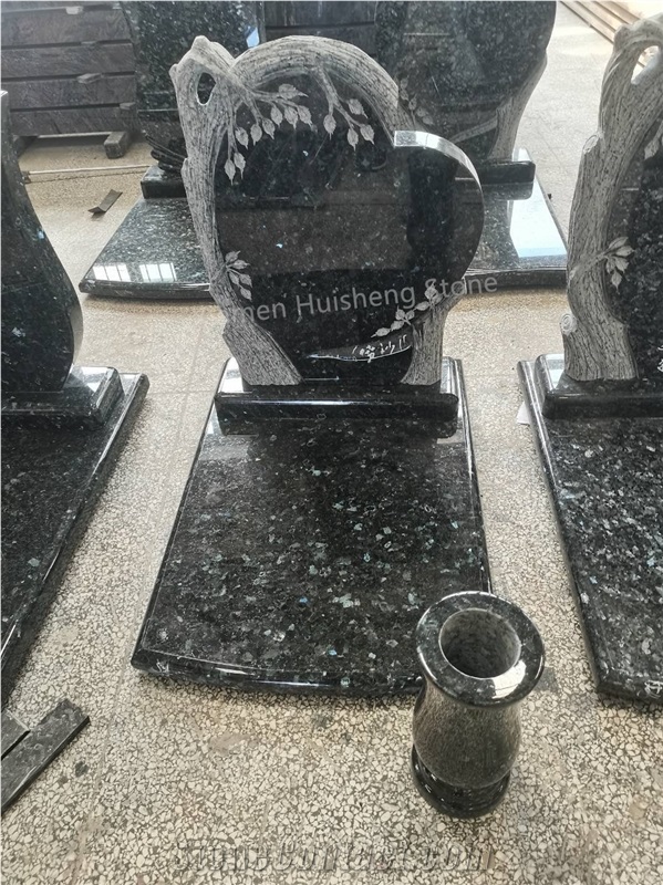 Emerald Pearl Granite Heart Single Tombstone