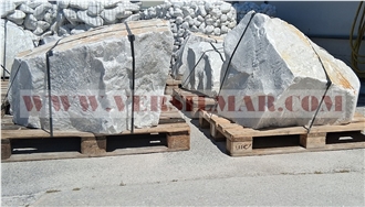 Bianco Carrara Garden Rocks