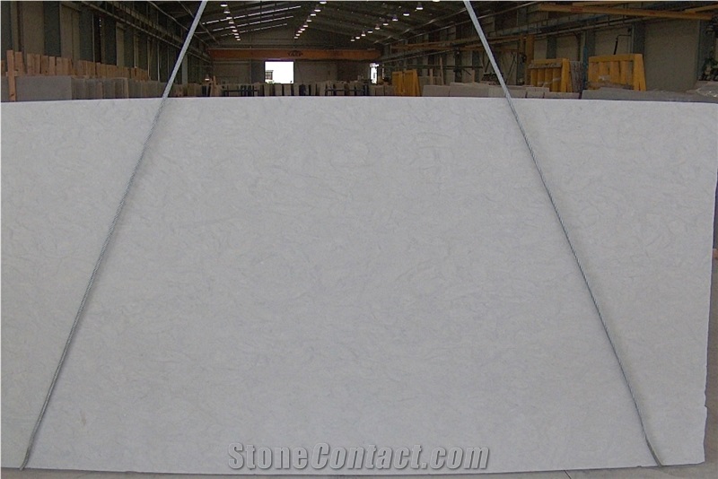 Azul Bateig Limestone Slabs