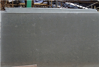 Azul Bateig Limestone Slabs