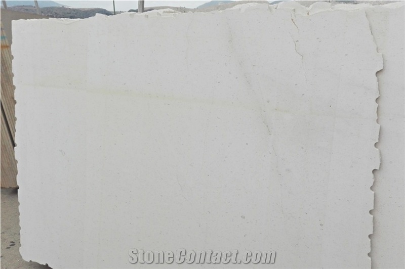 Caliza Capri Limestone Slabs