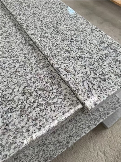 High Quality China Durable Solemn Granite Tombstone