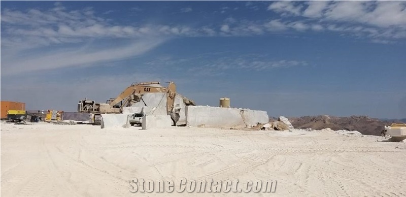 Global Shining Rocks Omani Beige Marble Quarry