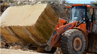 Pietra Leccese Limestone Quarry