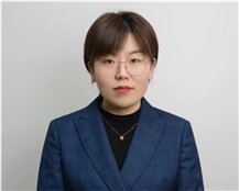 Angela Yu