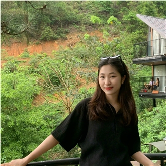 Tina Hoang Tina Hoang
