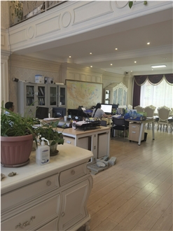 UNEN BEKH LLC