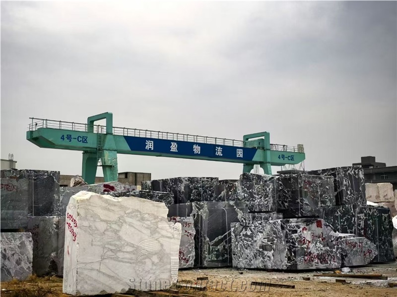 Grand Antique Marble Blocks