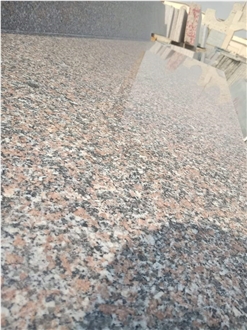 Gandolla Granite Slabs