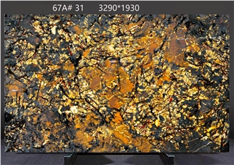 Bianco Antico Granite Slabs Revealing Artistic Dark Light