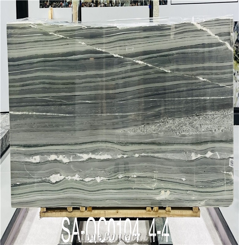 Cristallo Del Mare Quartzite Tiles Featuring Color Layers