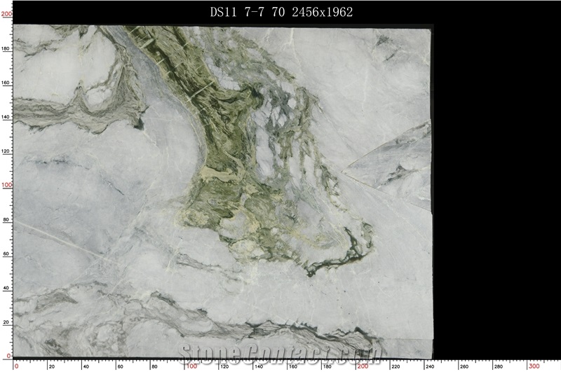 Emerald Jade Marble Slabs Revealing Green Details