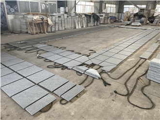 Porphyry Paving Stone Showcasing Compact Texture