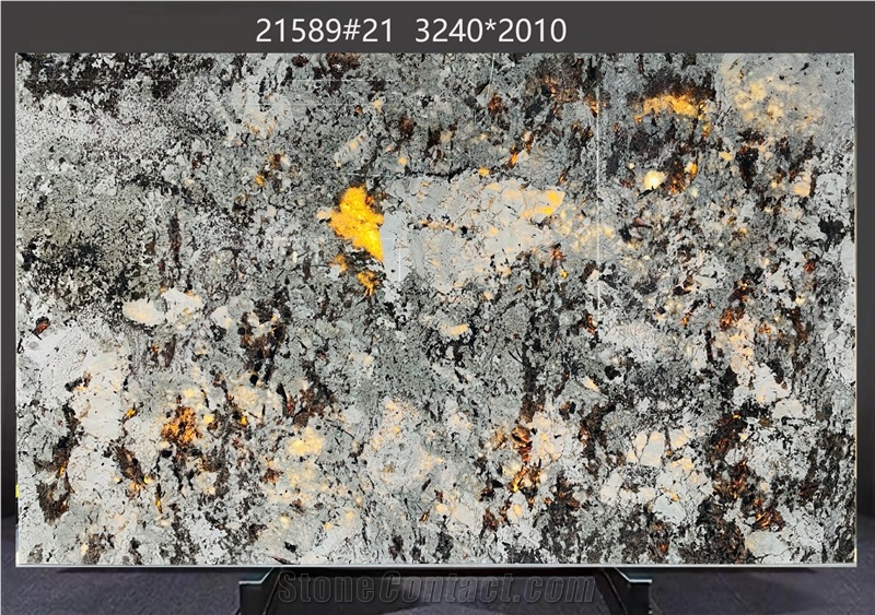 Splendor White Granite Slabs Exhibiting Unique Color