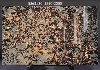 Splendor White Granite Slabs Featuring Layered Color