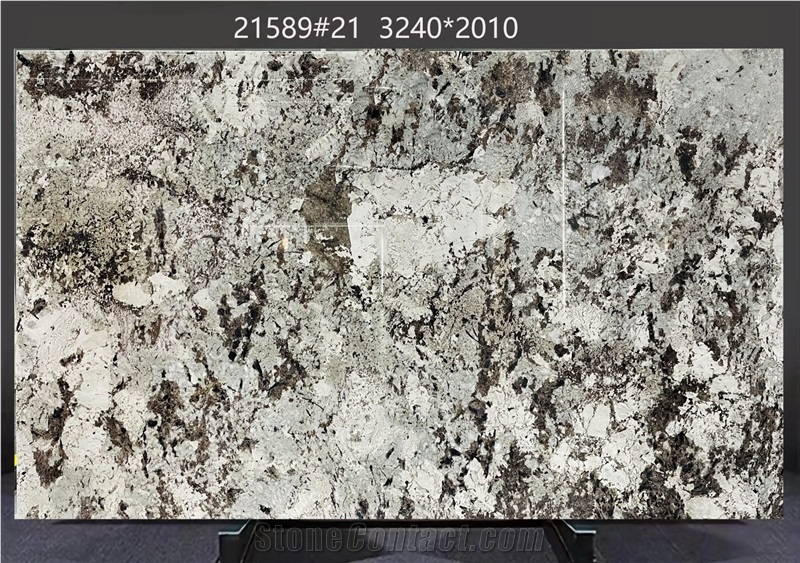 Splendor White Granite Slabs Featuring Layered Color