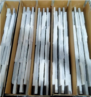 Alaska White Ledger Stone Veneer