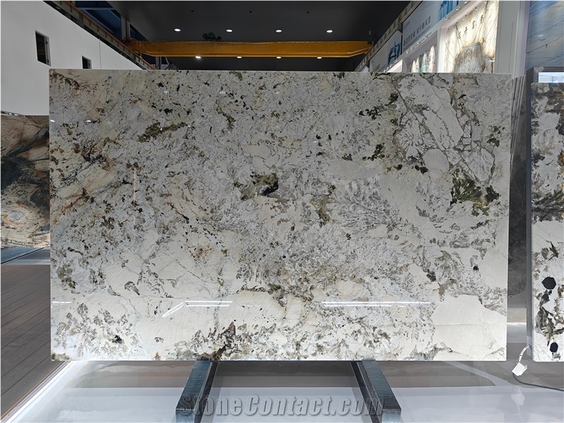 Peacock Flaunting Its Tail Quartzite Slabs