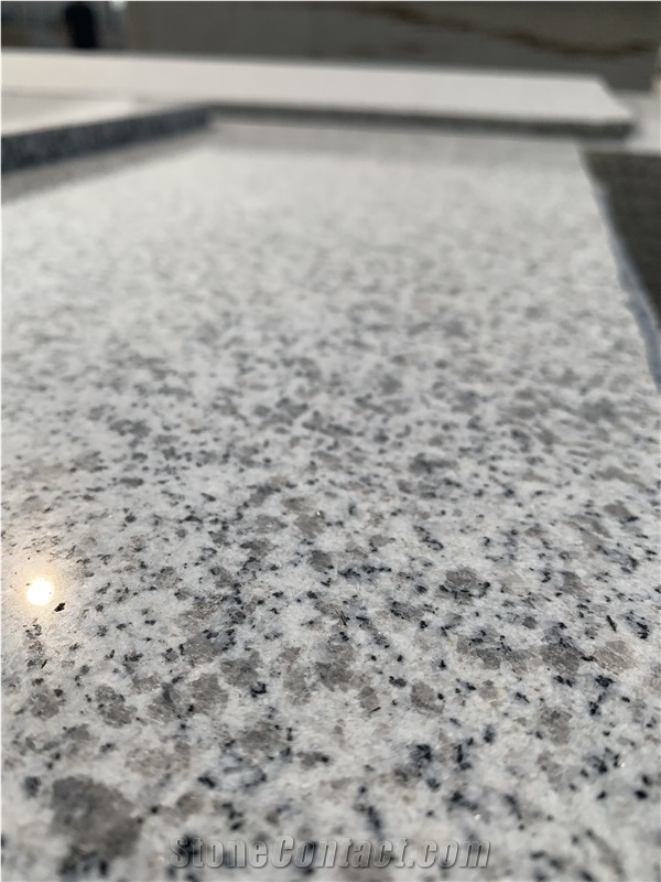 Hubei Sesame White Granite Slabs