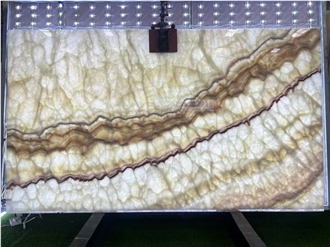Translucent Wooden Grain Onyx Slabs For Home Decoration