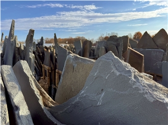 Catskill Bluestone Irregular Flagstone Slabs