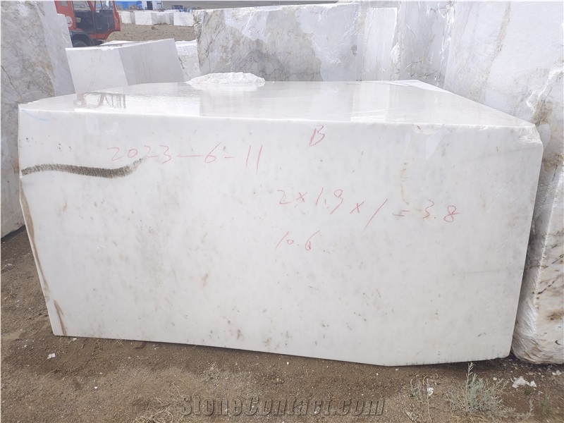 Snow Mountain Golden White Marble Blocks