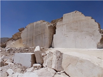 Ivory Travertine Blocks