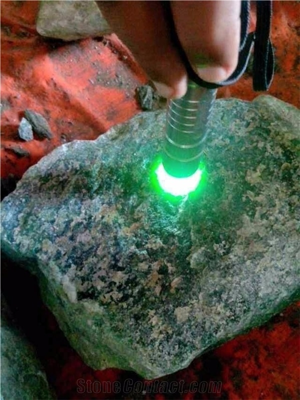 Nephrite Jade Stone Boulders