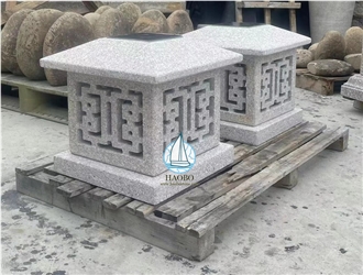 G682 Granite Carved Deer Designs Garde Lantern With Electric Lights