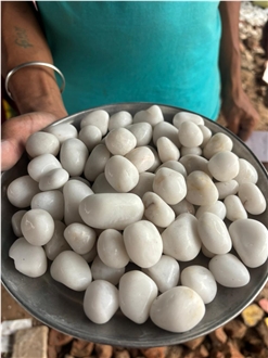 Snow White Marble Pebble Stones