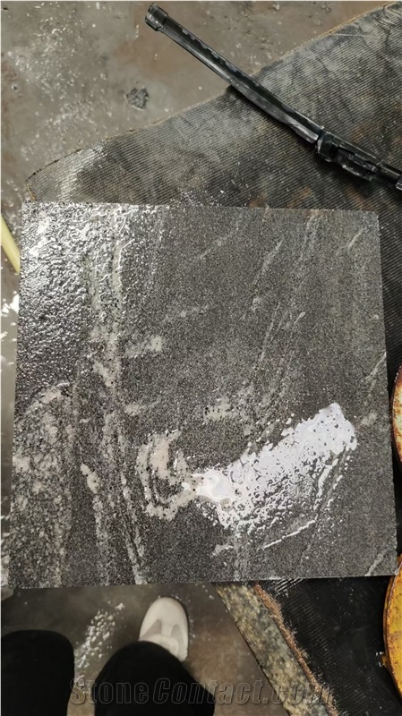 Cheap Dark Grey Wave Veins Granite Tiles