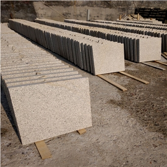 Yellow Rust Granite Slabs